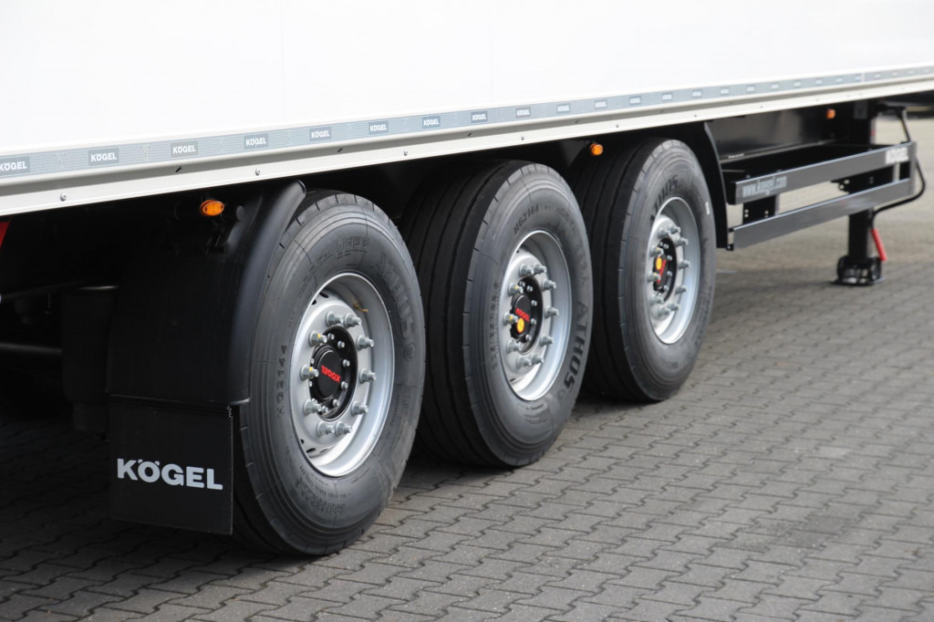 KOEGEL SKH24  Standard Koffer   Liftachse   Rent-Miete - Closed box semi-trailer: picture 4