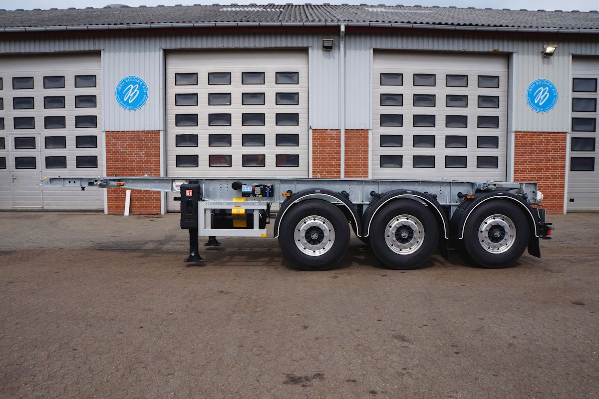 LAG Container - Container transporter/ Swap body semi-trailer: picture 1