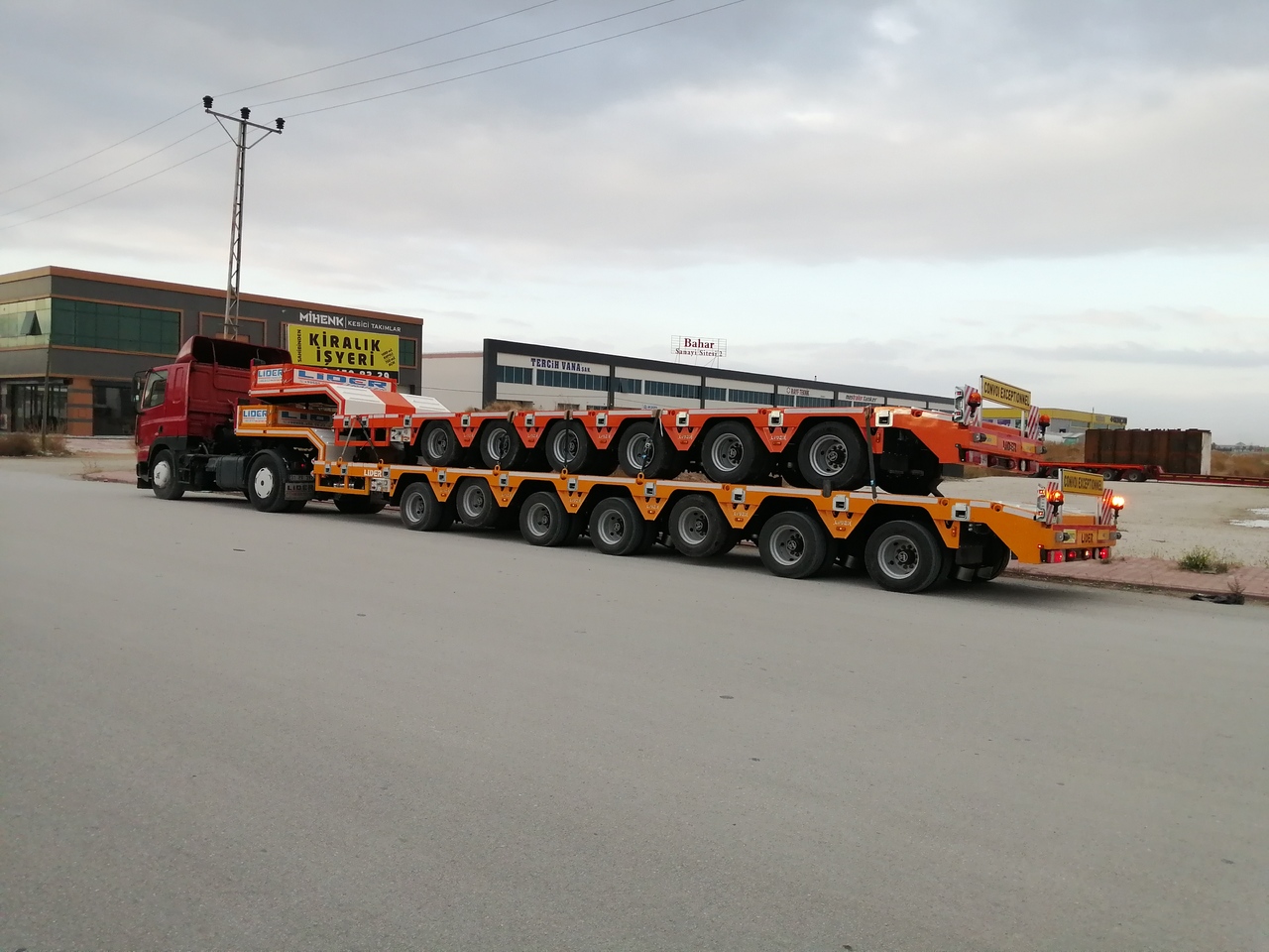Low loader semi-trailer LIDER 2022 YEAR NEW MODELS containeer flatbes semi TRAILER FOR SALE: picture 13