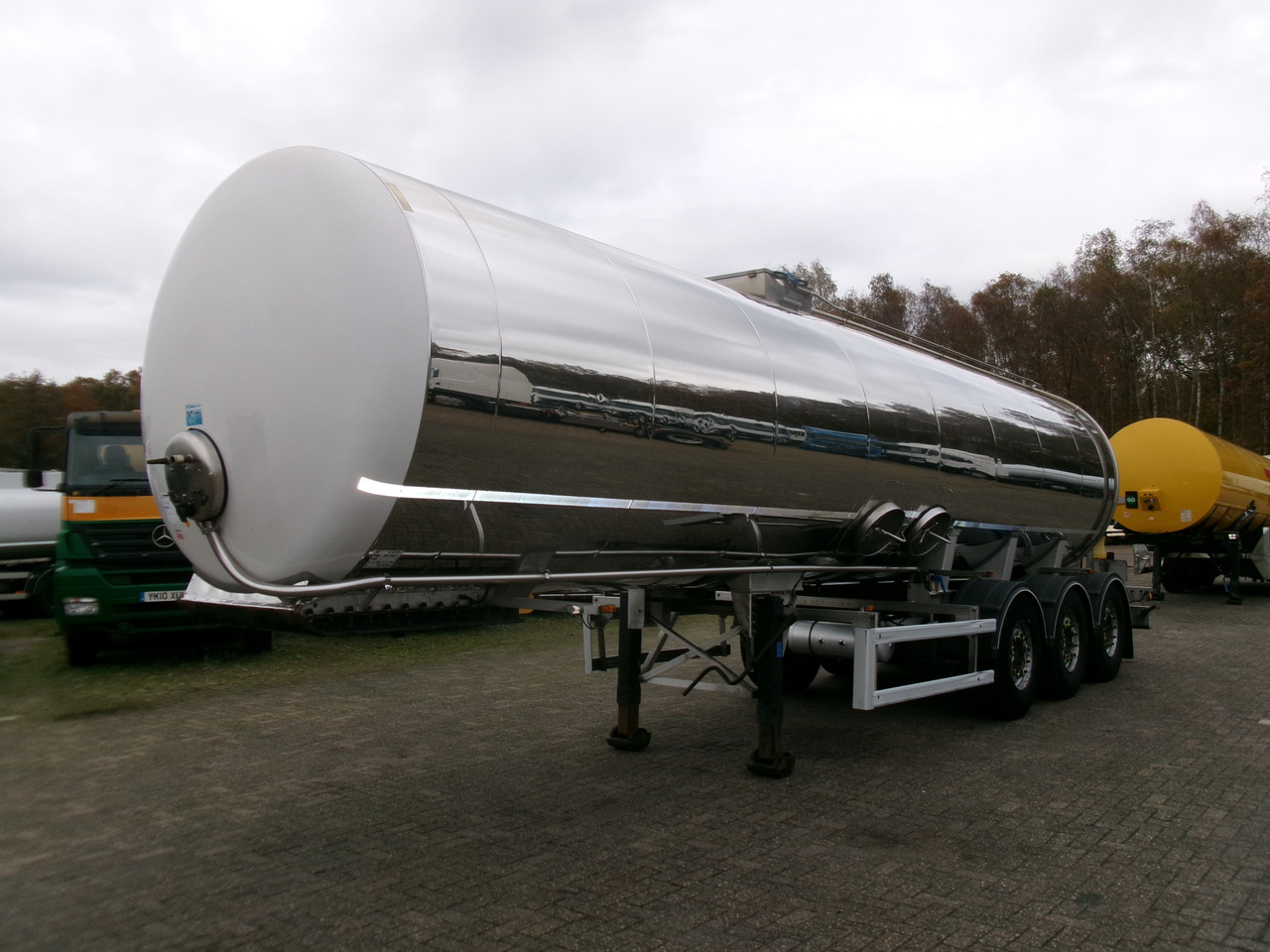 Maisonneuve Food tank inox 30 m3 / 1 comp - Tank semi-trailer: picture 1
