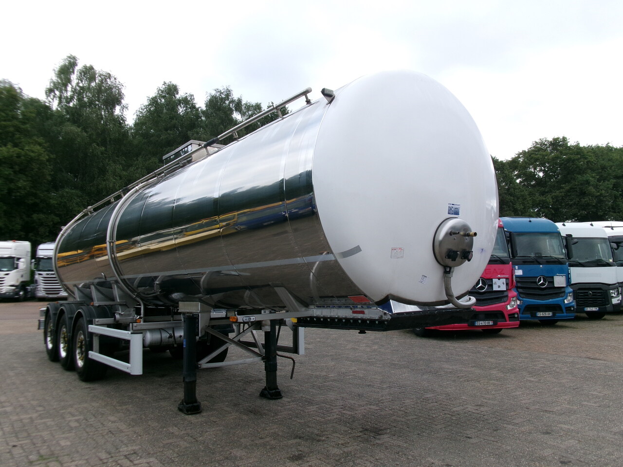Maisonneuve Food tank inox 30 m3 / 1comp - Tank semi-trailer: picture 2