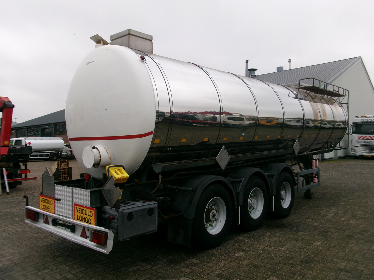 Metalovouga Bitumen / heavy oil tank inox 26.9 m3 / 1 comp - Tank semi-trailer: picture 4