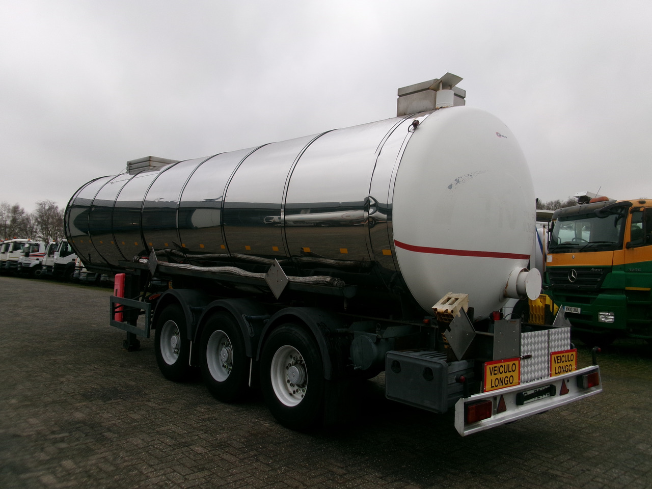 Metalovouga Bitumen / heavy oil tank inox 26.9 m3 / 1 comp - Tank semi-trailer: picture 3