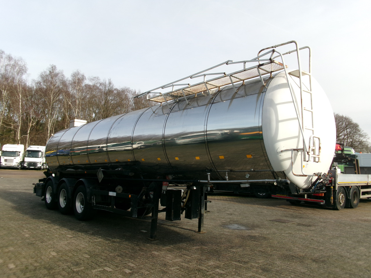 Metalovouga Bitumen / heavy oil tank inox 29 m3 / 1 comp - Tank semi-trailer: picture 2