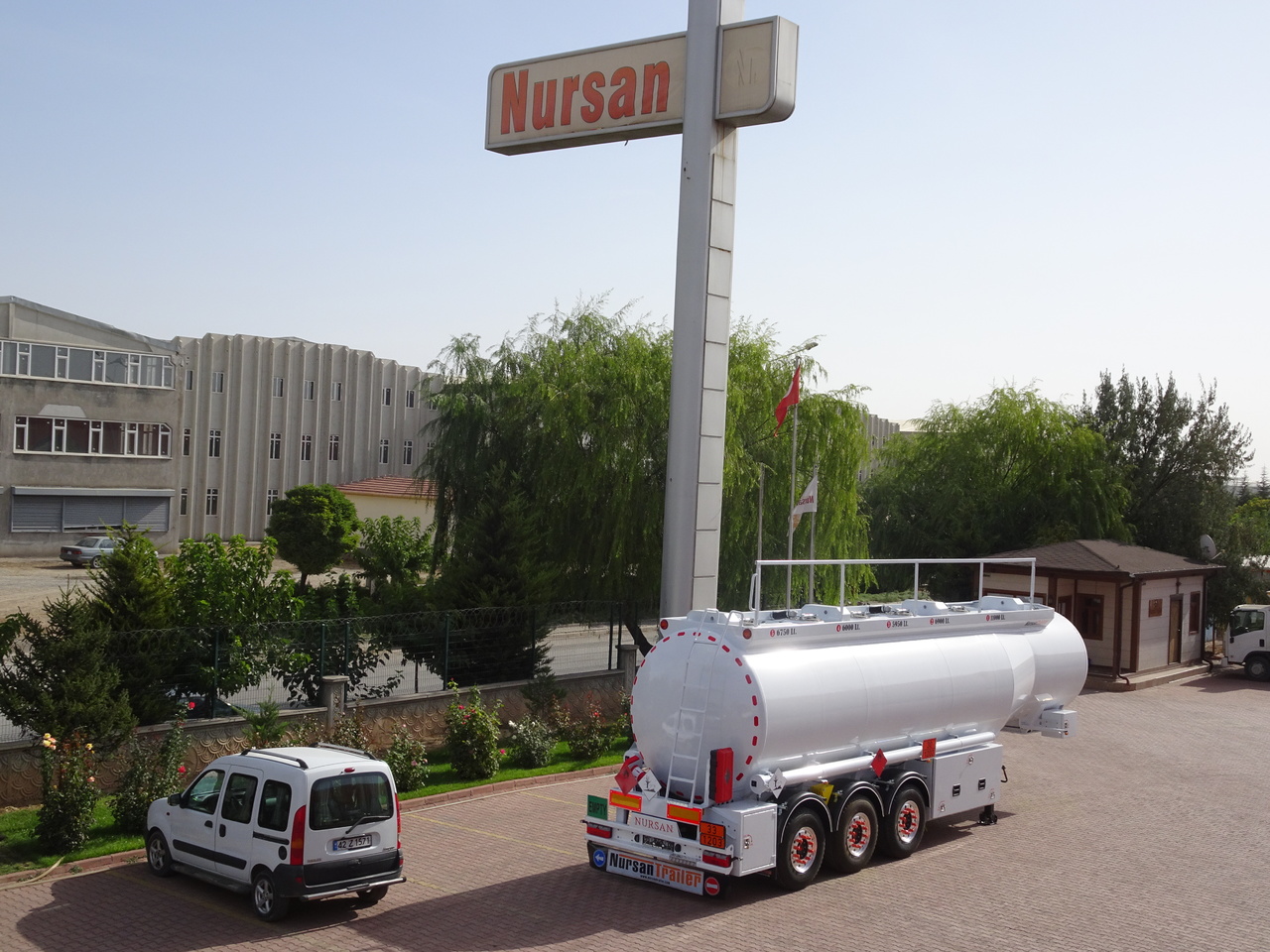 New Tank semi-trailer for transportation of fuel NURSAN Aluminium Fuel Tanker: picture 10