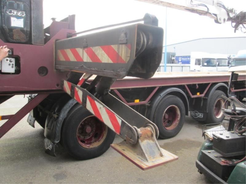 Pacton 3 AXLES WITH LONG CRANE - Dropside/ Flatbed semi-trailer: picture 3