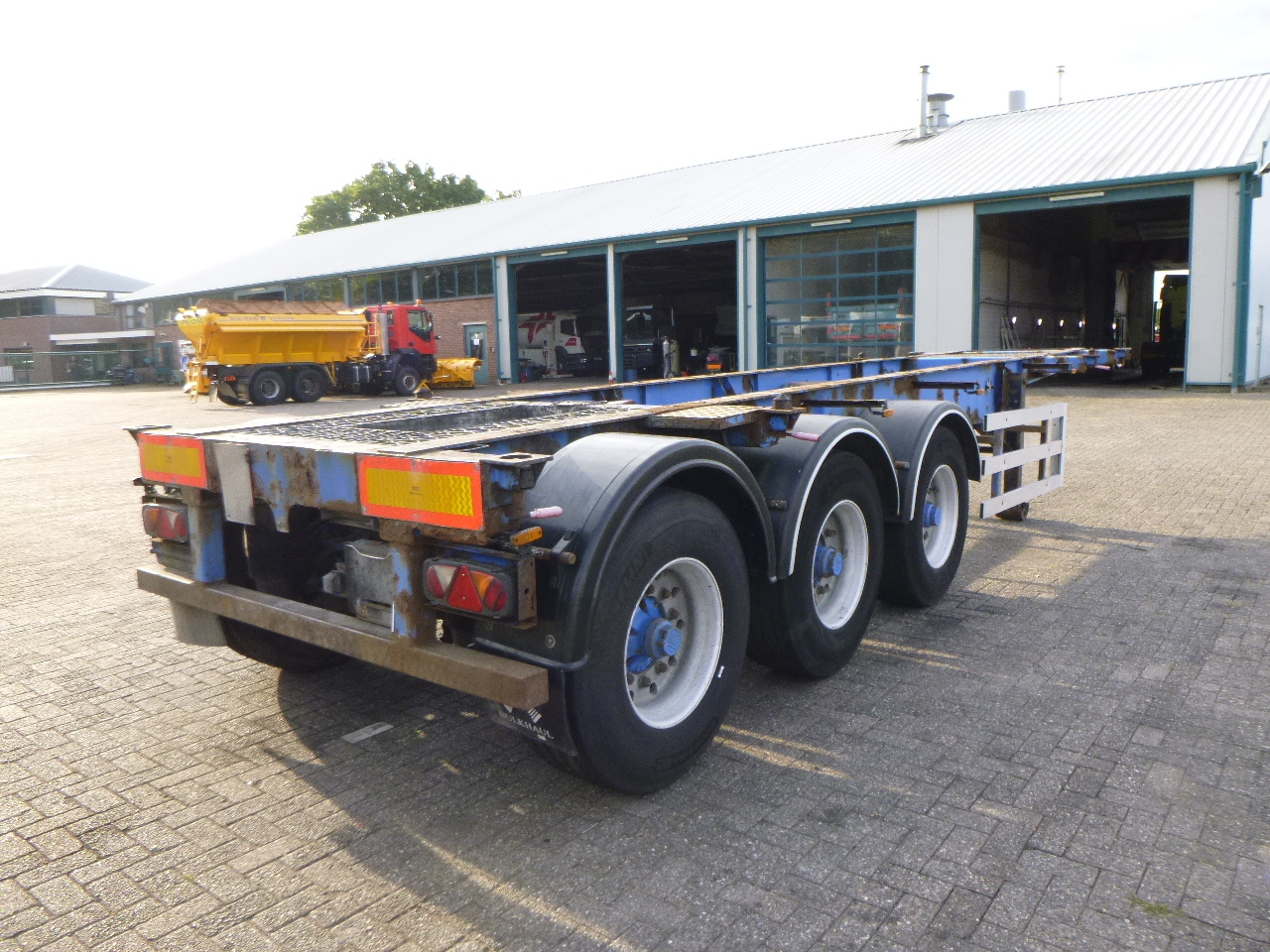 SDC 3-axle container trailer 20-30 ft + ADR - Container transporter/ Swap body semi-trailer: picture 4
