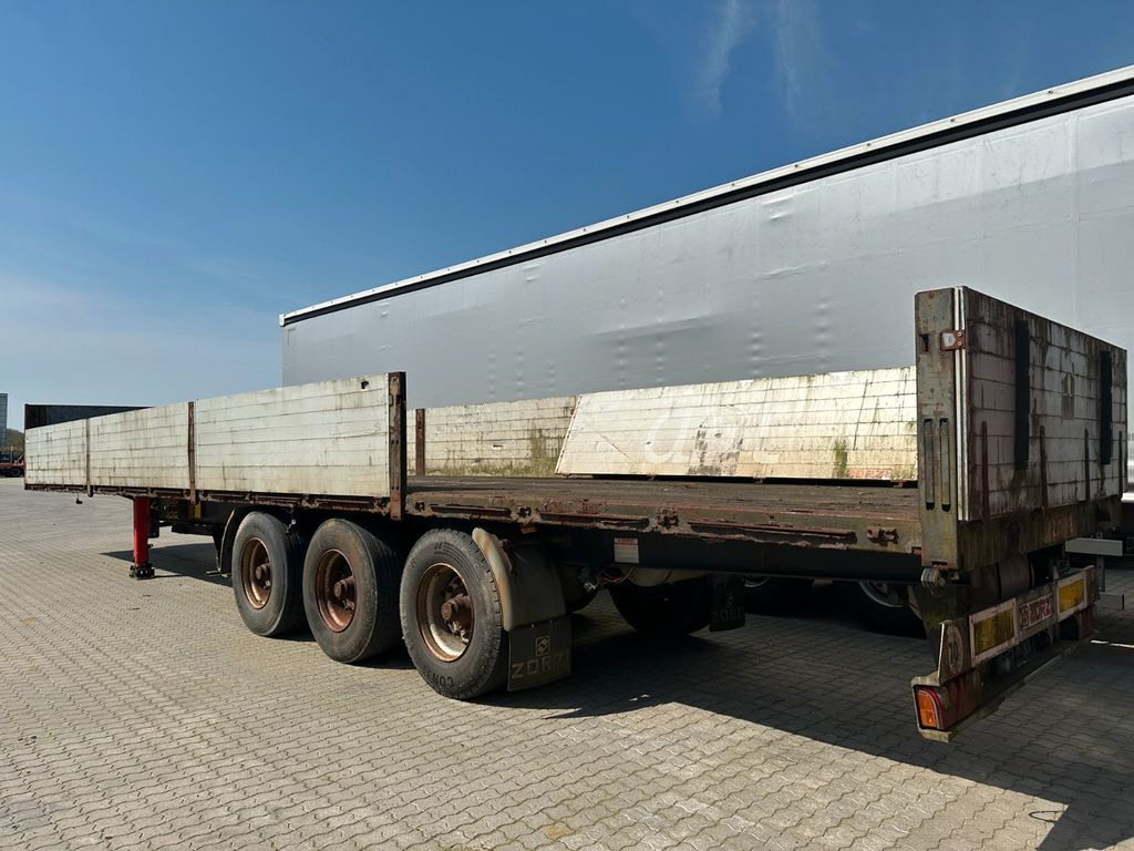 Low loader semi-trailer Schmidt Zorzi plateu auflieger / VIEL ROST: picture 8