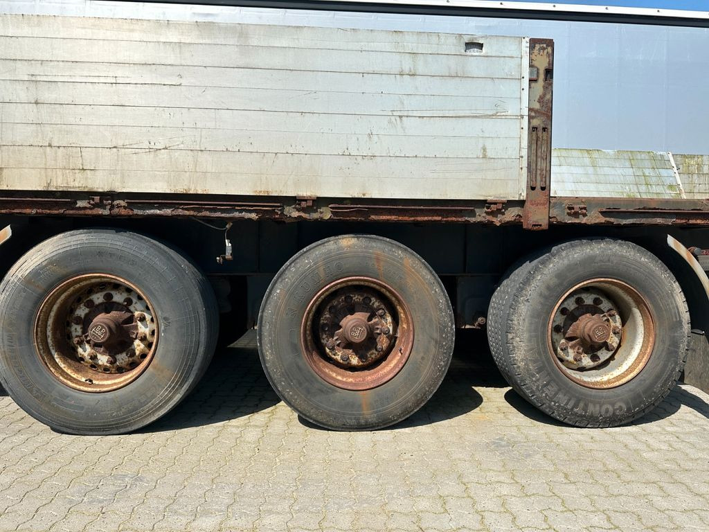 Low loader semi-trailer Schmidt Zorzi plateu auflieger / VIEL ROST: picture 6