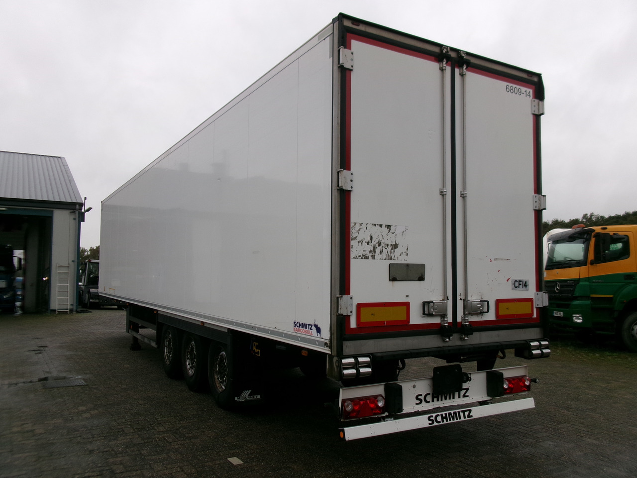 Schmitz Cargobull Frigo trailer + Carrier Vector 1350 - Refrigerator semi-trailer: picture 3