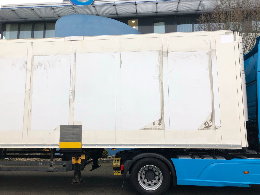 Refrigerator semi-trailer Schmitz Cargobull SKO 24/L - 13.4 FP 45 COOL, bahnverladbar: picture 2