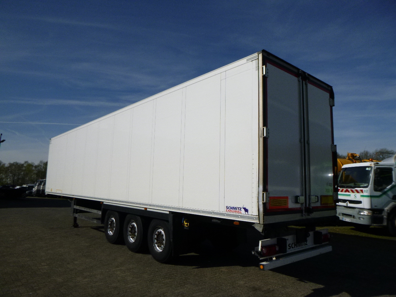 Schmitz Frigo trailer + Carrier Vector 1550 - Refrigerator semi-trailer: picture 3