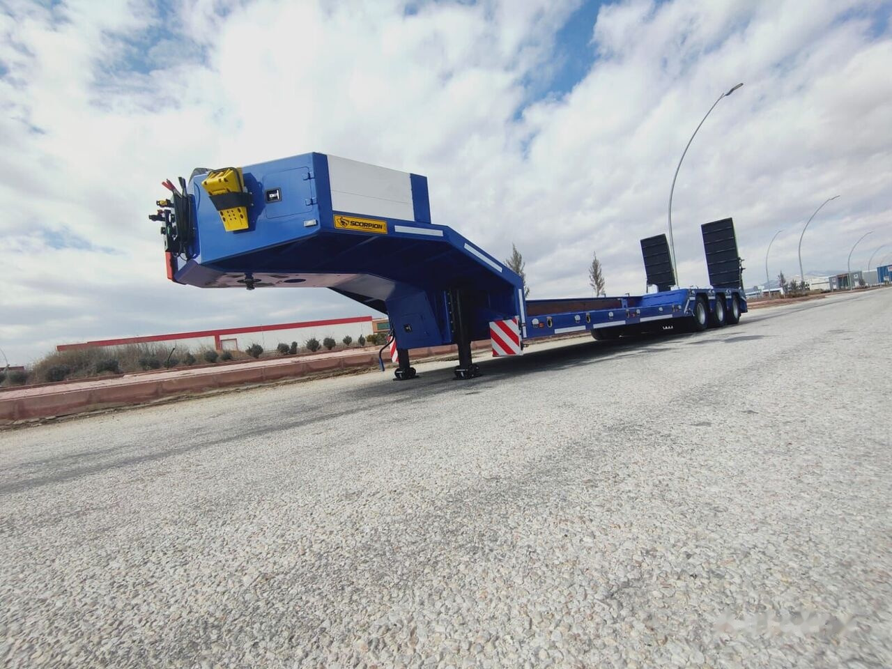 Scorpion Trailer 2023 - Low loader semi-trailer: picture 2