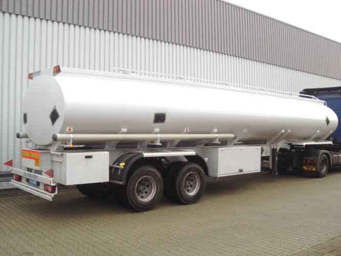 - - Tankauflieger für Diesel/Öl, 35.000 - 50.000 ltr - Tank semi-trailer: picture 5