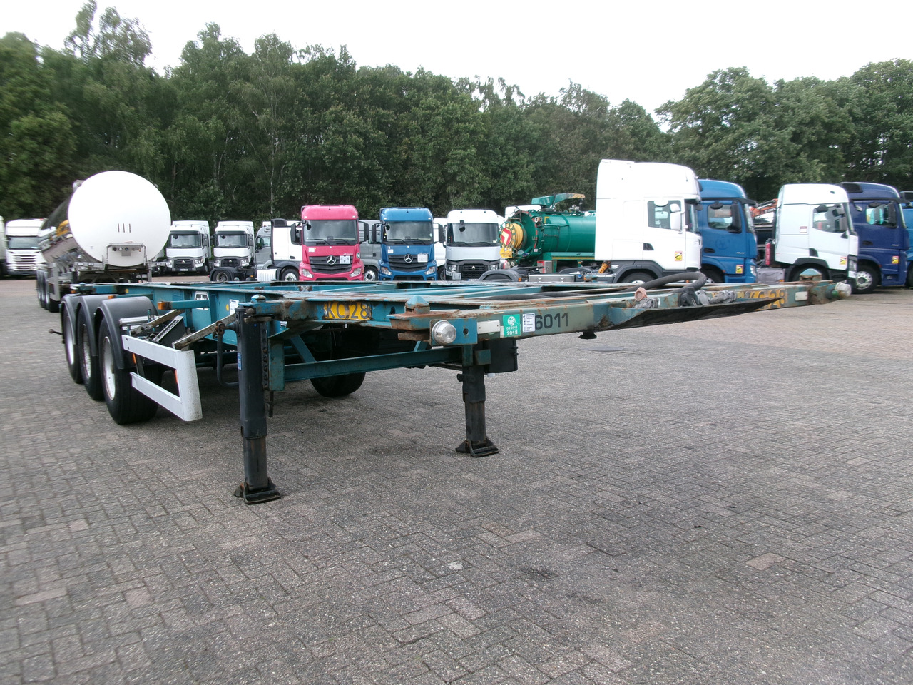 Van Hool 3-axle container chassis 20,30 ft. - Container transporter/ Swap body semi-trailer: picture 2