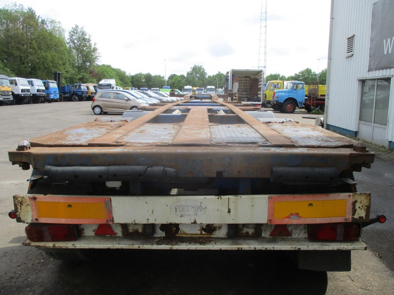 Container transporter/ Swap body semi-trailer Wielton NS34P , Container trailer , 3 ROR axles , drum brakes , air suspension: picture 7