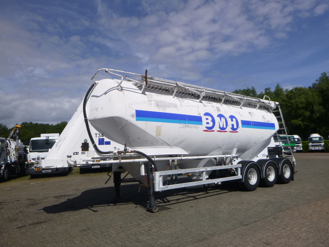 ZVVZ Powder tank alu 40 m3 / 1 comp - Silo semi-trailer: picture 1