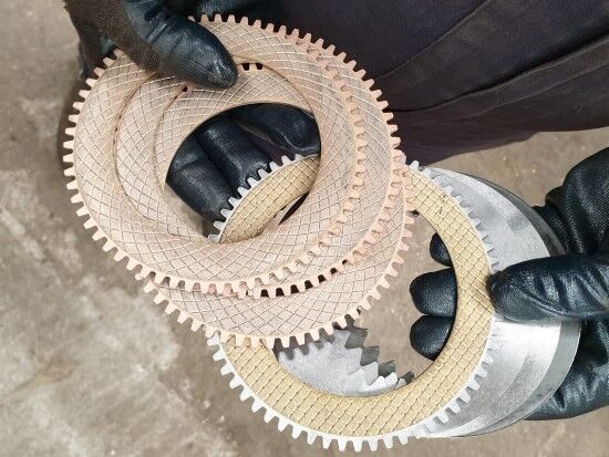 - Clutch disc for Excavator: picture 1