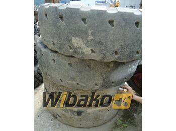 Wheel and tire package for Construction machinery 9/20 8/22/9: picture 2
