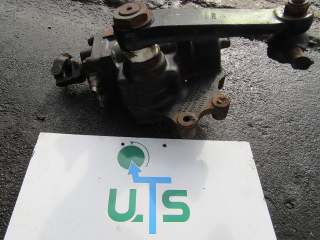 BEDFORD TL STEERING BOX P/NO 34002 376 - Steering for Truck: picture 1