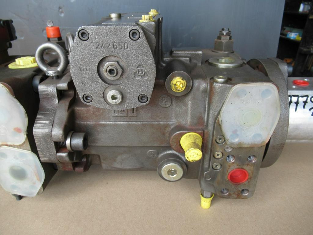 Bomag A4VG71DGDT1/32L-PSF10K021E-S - - Hydraulic pump for Construction machinery: picture 1
