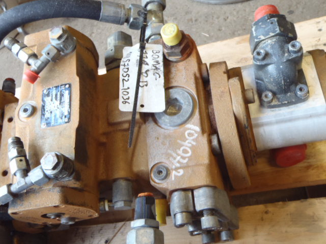 Bomag A4VG71DGDT1-32L-XSF10K021E-S - - Hydraulic pump for Construction machinery: picture 2