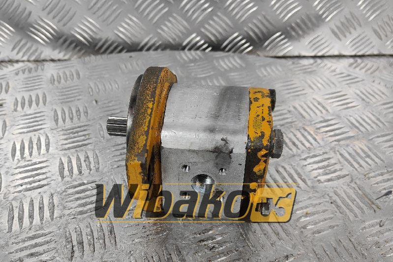 Bosch 0510525324 - Hydraulic pump for Construction machinery: picture 1
