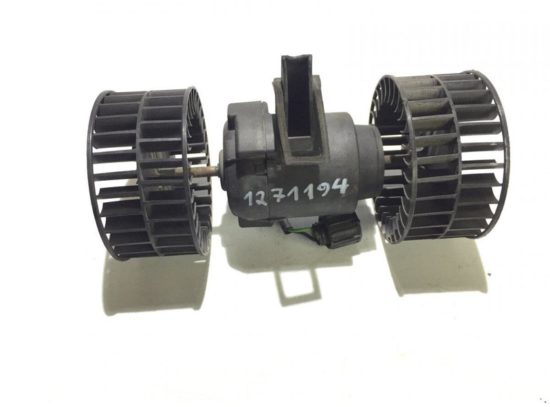 Bosch 4-series 114 (01.95-12.04) - Blower motor: picture 1
