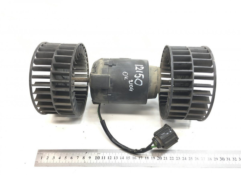 Bosch 4-series 144 (01.95-12.04) - Blower motor: picture 1