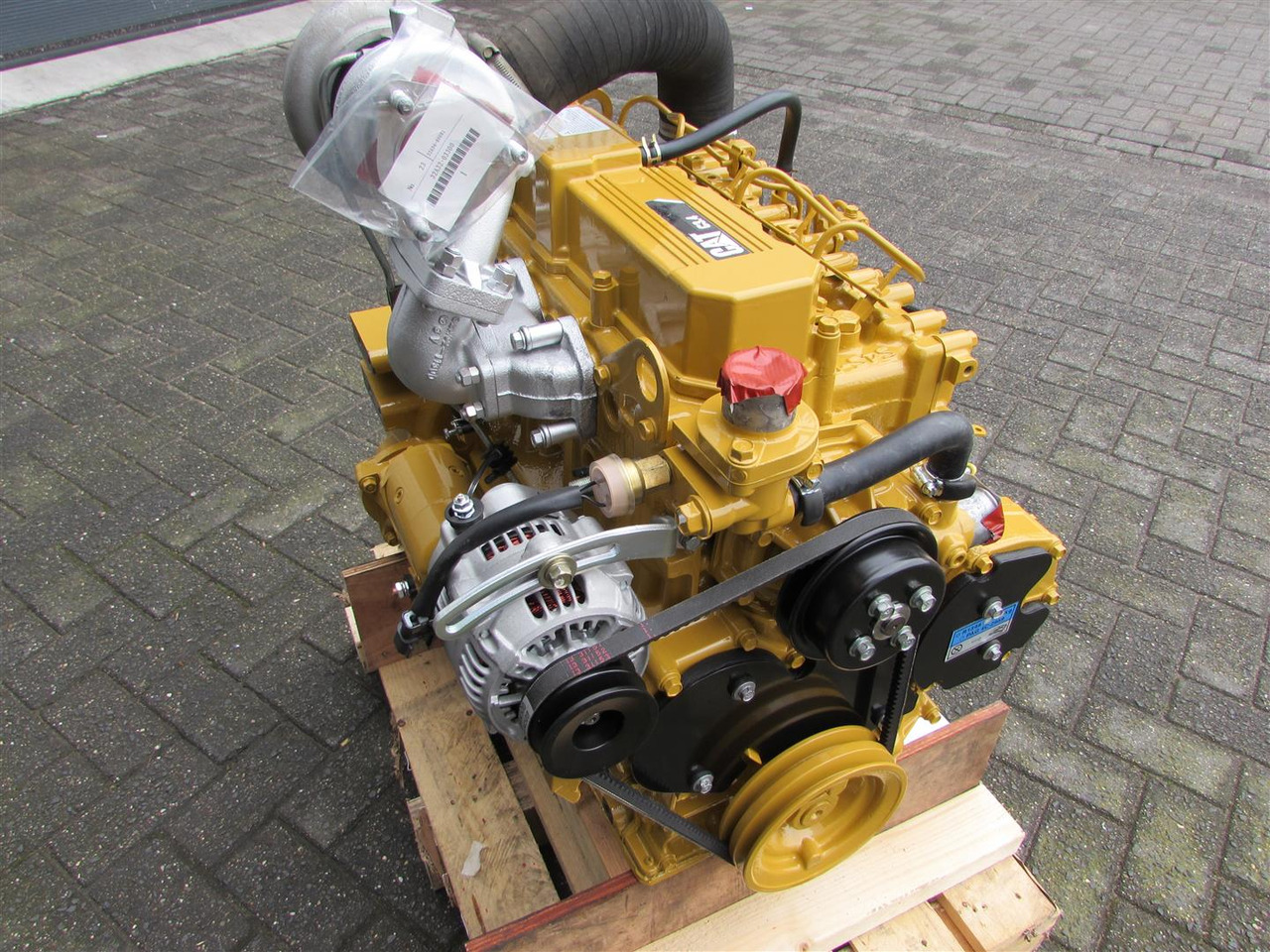 CATERPILLAR / MITSUBISHI RECON S4S-DT73CWL CAT C3.4 55kW-2500Rpm - Engine for Loader: picture 4