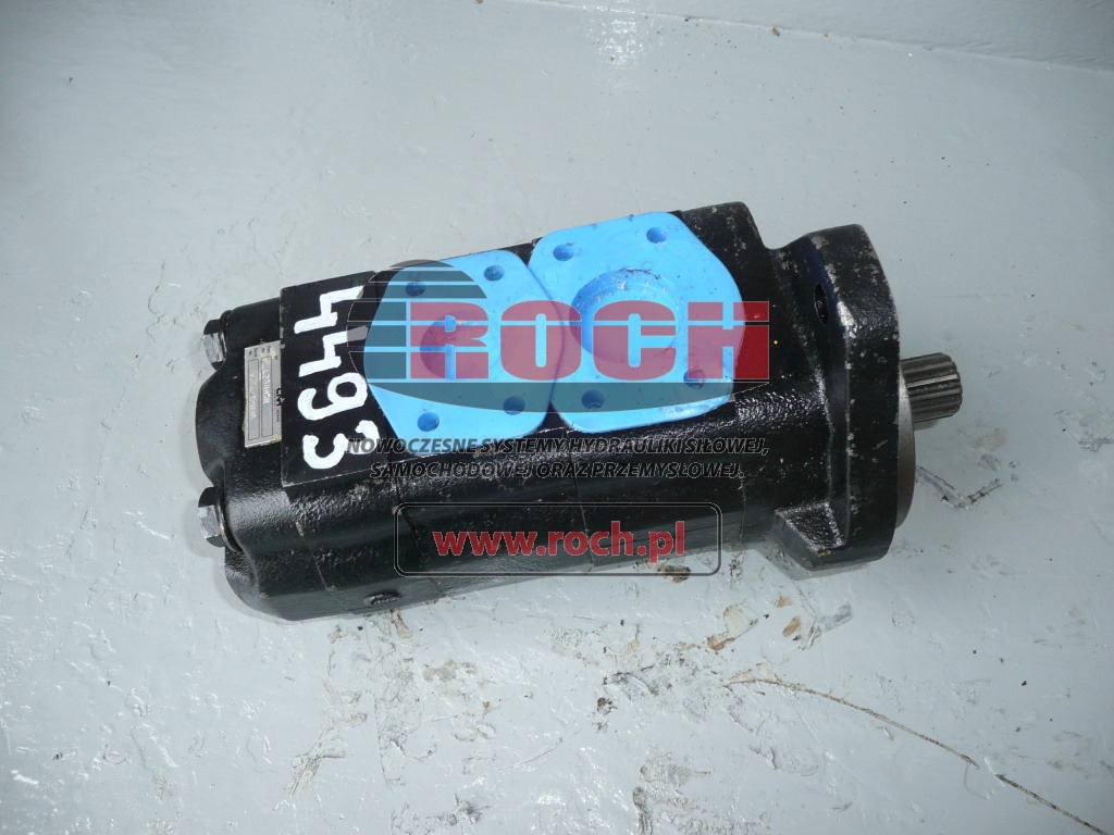 CNH L26895R - Hydraulic pump: picture 1