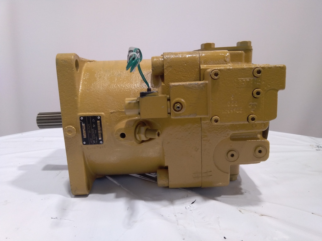 Caterpillar 0R7411 - Hydraulic pump for Construction machinery: picture 1