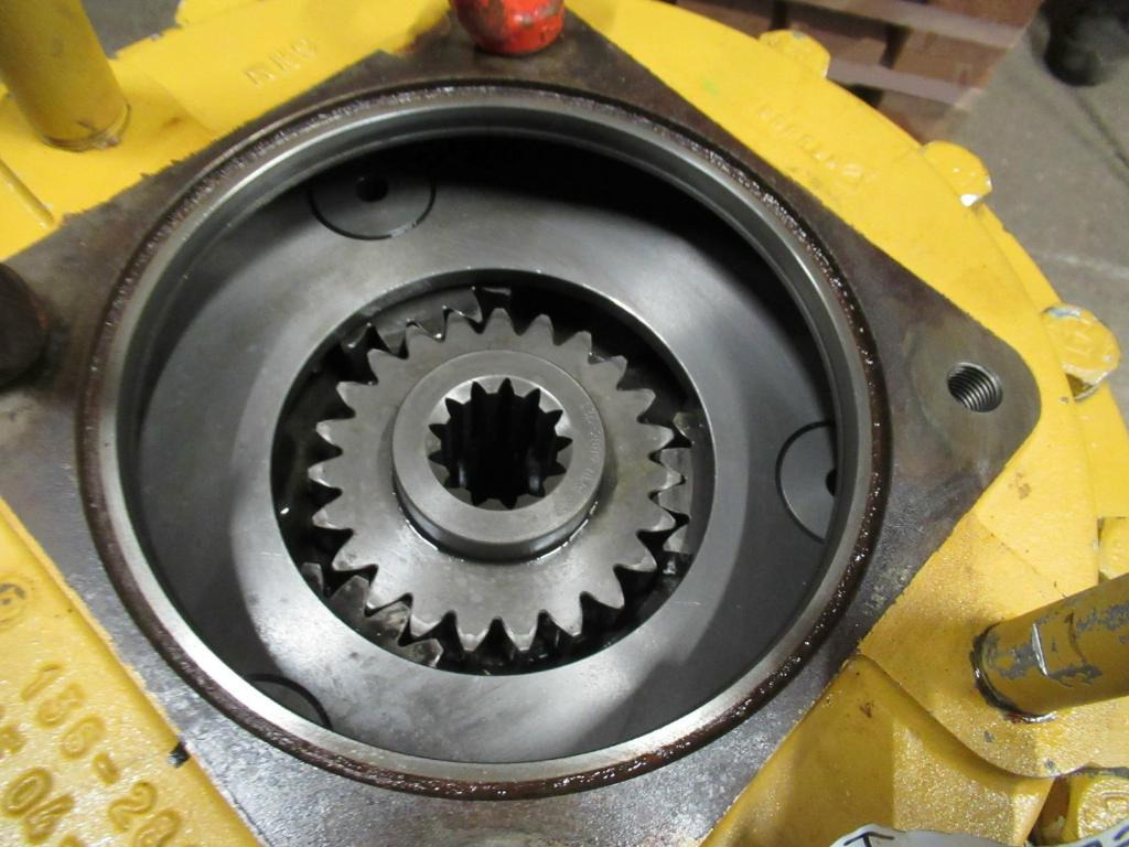 Caterpillar 1362888 - Swing motor for Construction machinery: picture 3