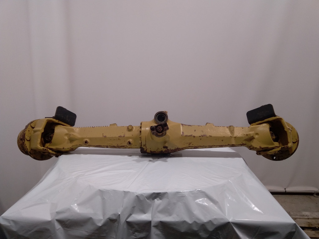 Caterpillar 1545472 - Front axle for Construction machinery: picture 1
