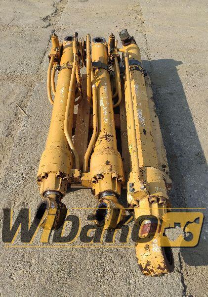 Caterpillar 320B - Hydraulic cylinder for Construction machinery: picture 1