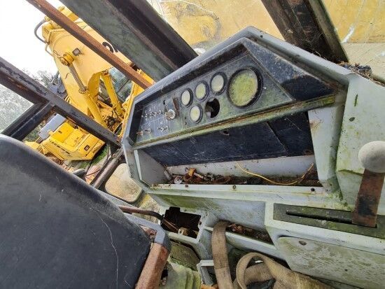 Caterpillar 426B - Dashboard for Backhoe loader: picture 1