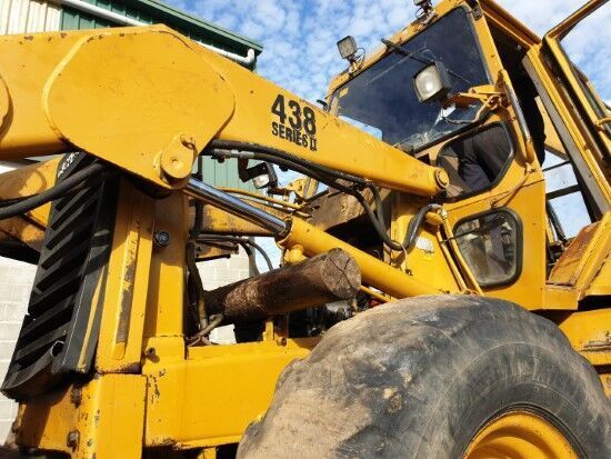 Caterpillar 438 SERIES II - Cab for Backhoe loader: picture 3
