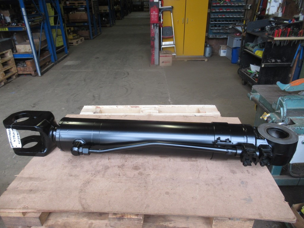 Caterpillar 962M - 3475536 - Hydraulic cylinder for Construction machinery: picture 1