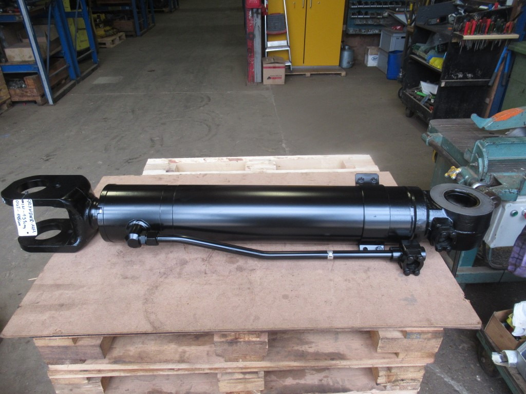 Caterpillar 962M - 5795455 - Hydraulic cylinder for Construction machinery: picture 1