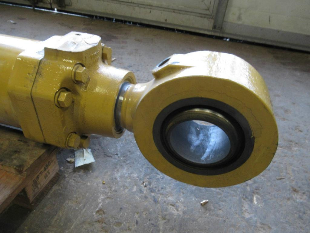 Caterpillar 9T9747 - Hydraulic cylinder for Construction machinery: picture 5