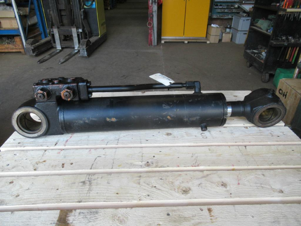 Cnh 61381542 - - Hydraulic cylinder for Construction machinery: picture 1