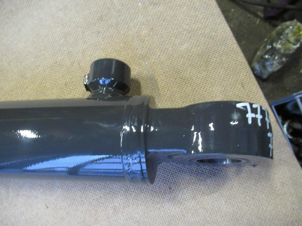 Cnh 84527650 - - Hydraulic cylinder for Construction machinery: picture 3