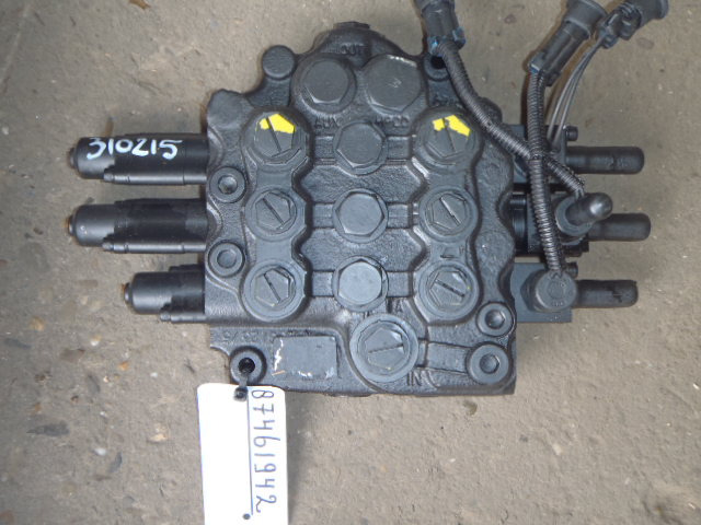 Cnh 9610C26A00 - - Hydraulic valve for Construction machinery: picture 1