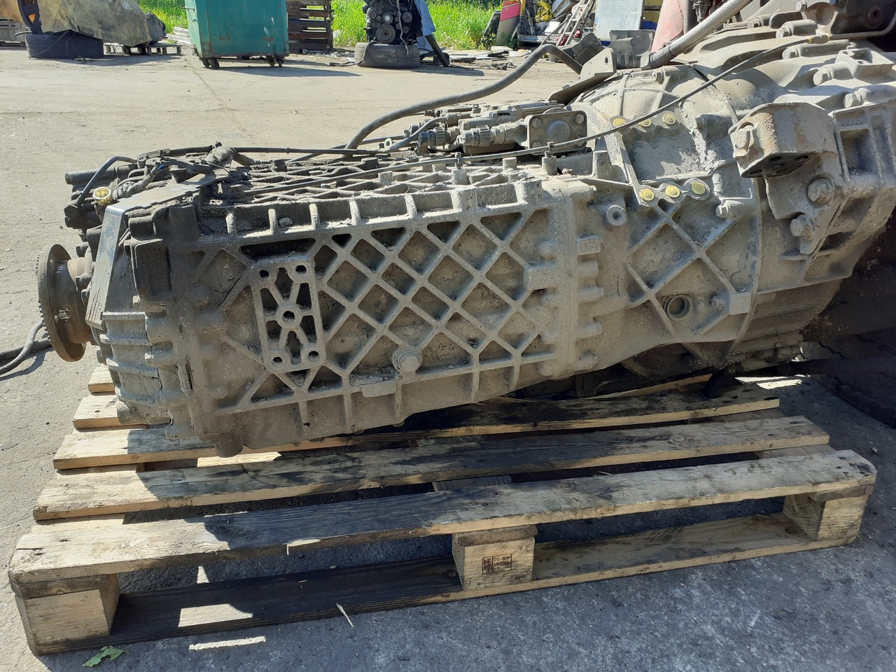 DAF XF105 - Gearbox: picture 4