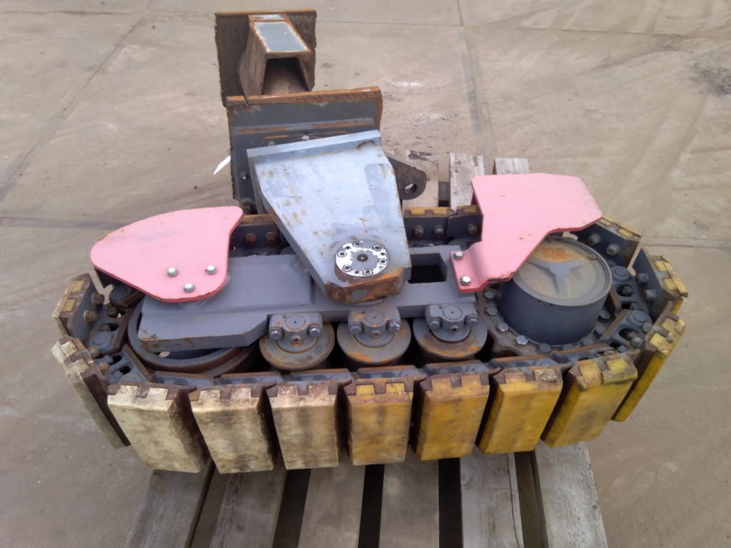 Dynapac PL1000F - - Undercarriage parts for Construction machinery: picture 2