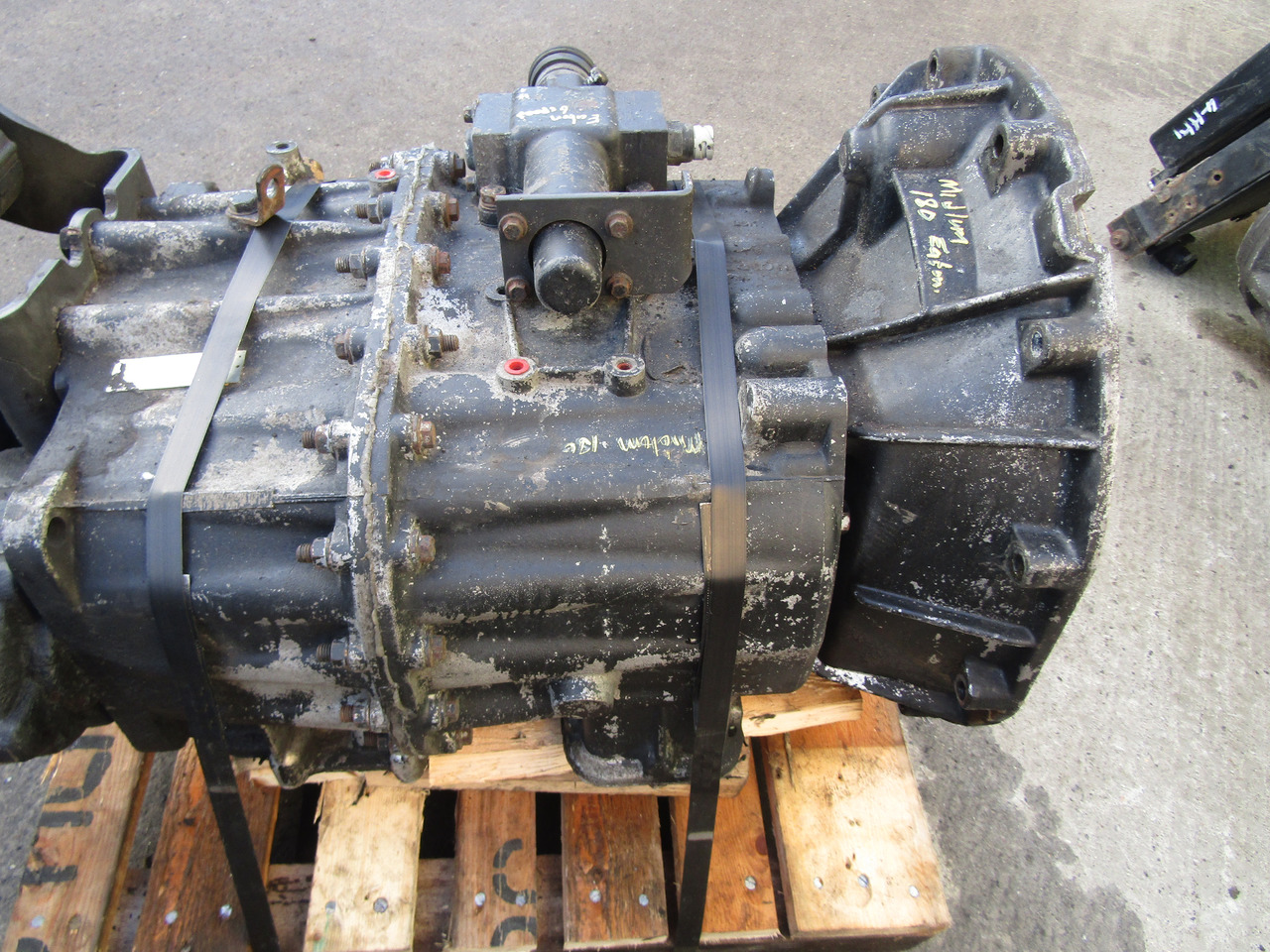EATON 6 SPEED RENAULT MIDLUM GEARBOX TYPE FSO/5206B - Gearbox for Truck: picture 3