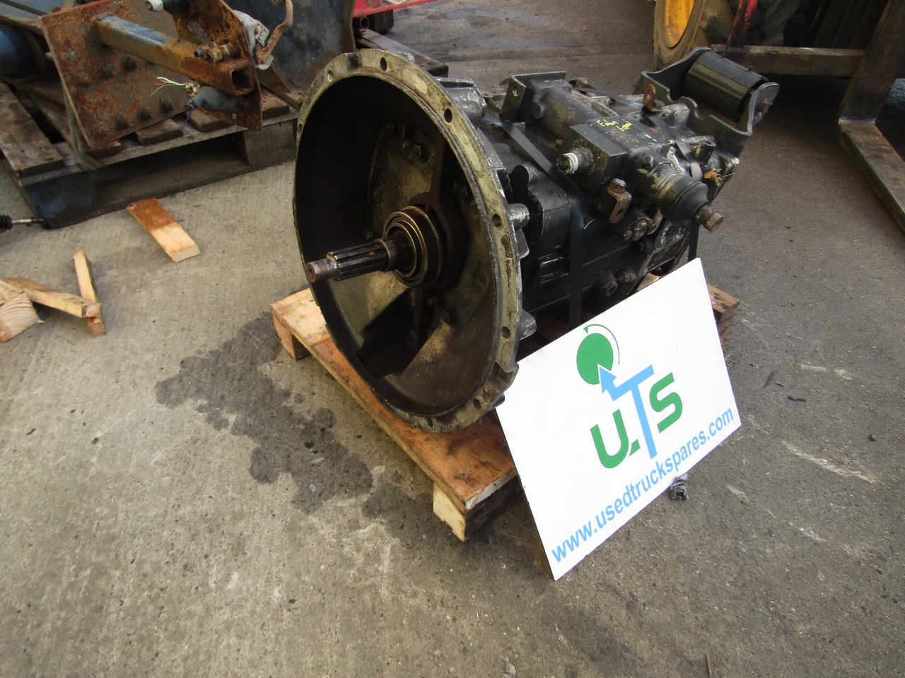 EATON 6 SPEED RENAULT MIDLUM GEARBOX TYPE FSO/5206B - Gearbox for Truck: picture 1