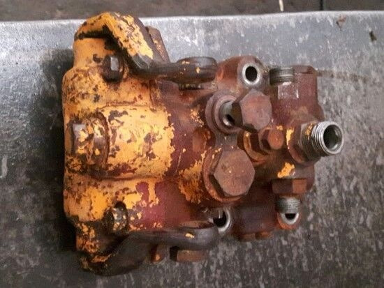 FIAT AD14 - Hydraulic valve for Bulldozer: picture 1