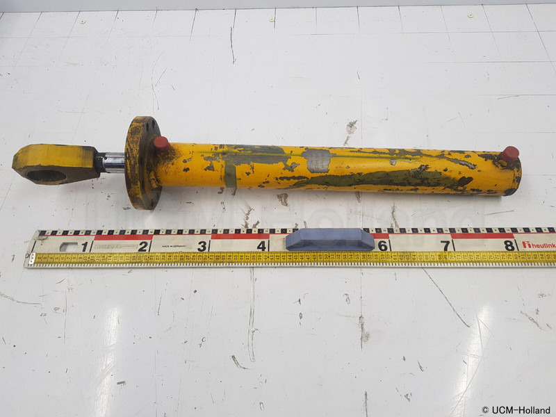 Faun Faun RTF 50/60 counterweight cylinder - Hydraulic cylinder for Crane: picture 1