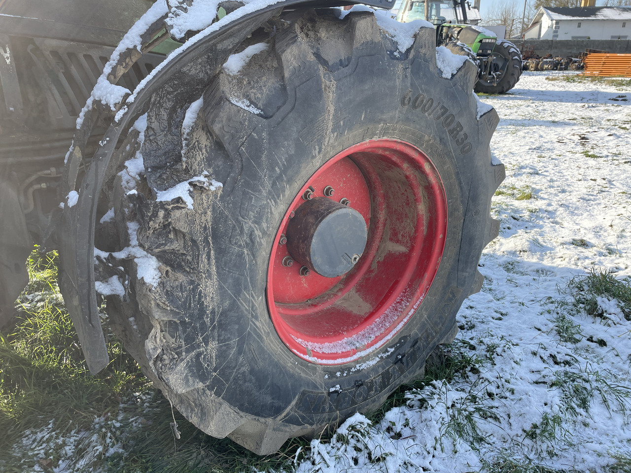Fendt 828 Vario - opona 600/70R30 600/70/30 - Wheel and tire package for Agricultural machinery: picture 2